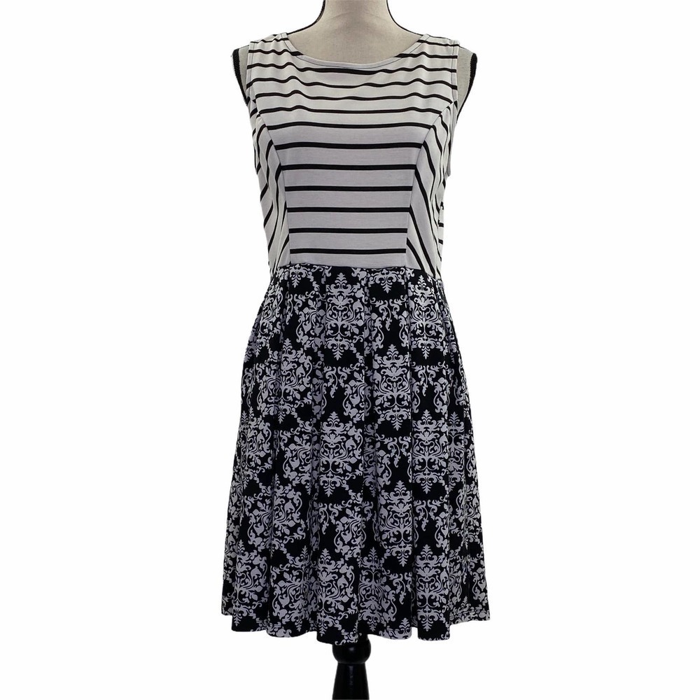 XHILARATION Striped Floral Mini Dress Size Large